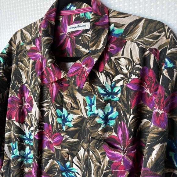 Tommy Bahama Men's 2XL 100% Tropics Floral Silk Camp Shirt - Picture 3 of 9